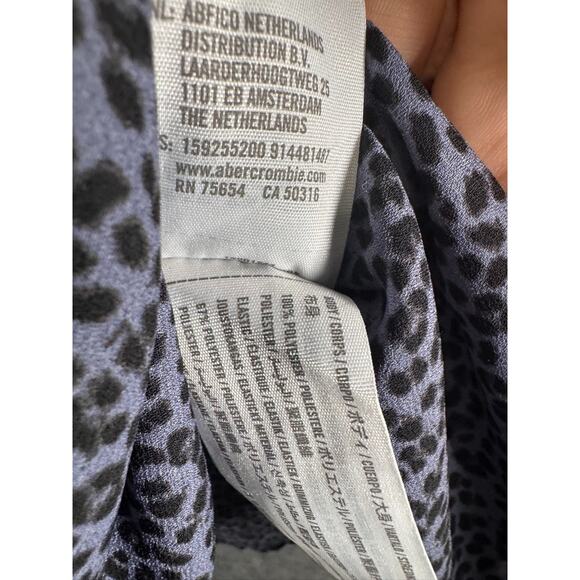 Abercrombie & Fitch Dress Women Blue Long Sleeve Animal Print Mini Smocked - Picture 3 of 8